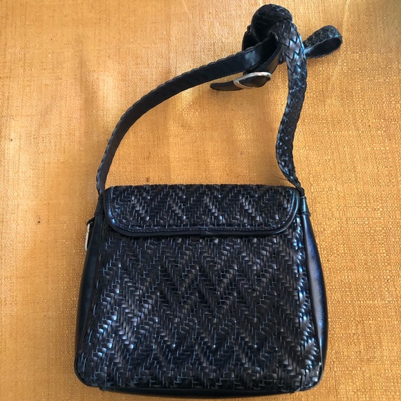 Vintage Black Woven Crossbody Bag - Picture 3 of 6